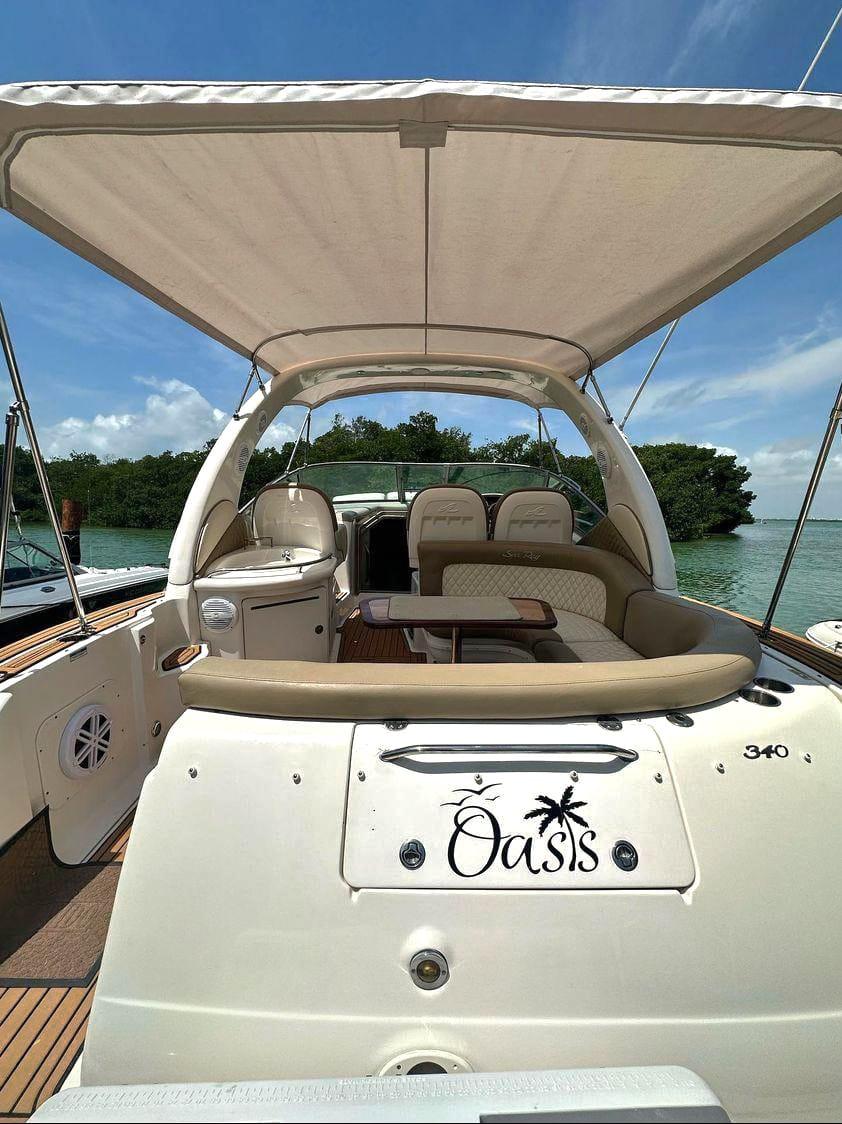 Sea Ray OASIS 38' Yacht
